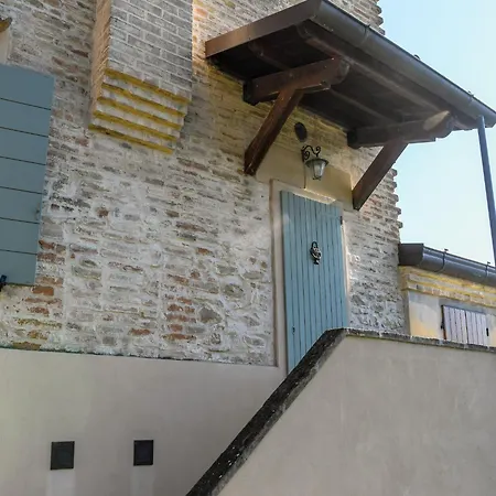 Spacious In A Stone Holiday home Fiorenzuola di Focara