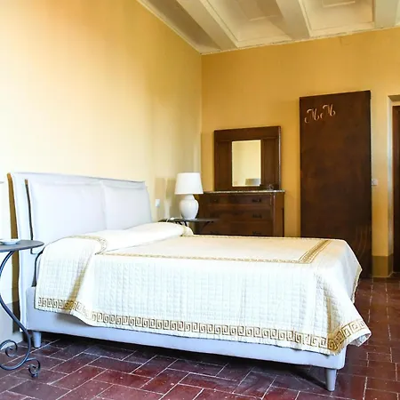 Spacious In A Stone Holiday home Fiorenzuola di Focara