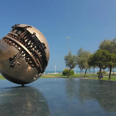 Spacious In A Stone *