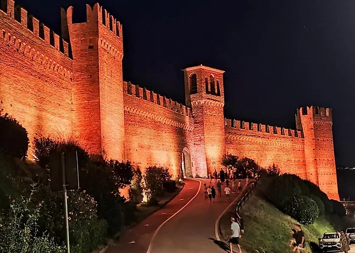 Casa vacanze Spacious In A Stone Pesaro